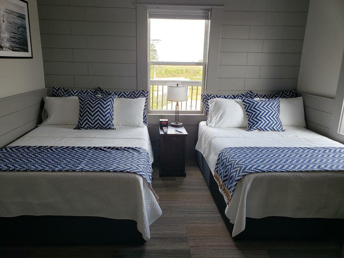 Harborwalk Lodge Hitchcock Exterior photo